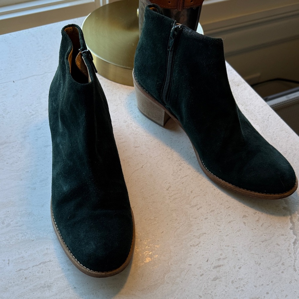 Cote suede emerald Ankle Boots